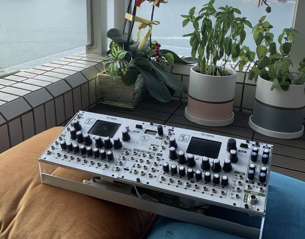 The Centre a Serum-inspired Eurorack Modular Wavetable Synth - StrongMocha