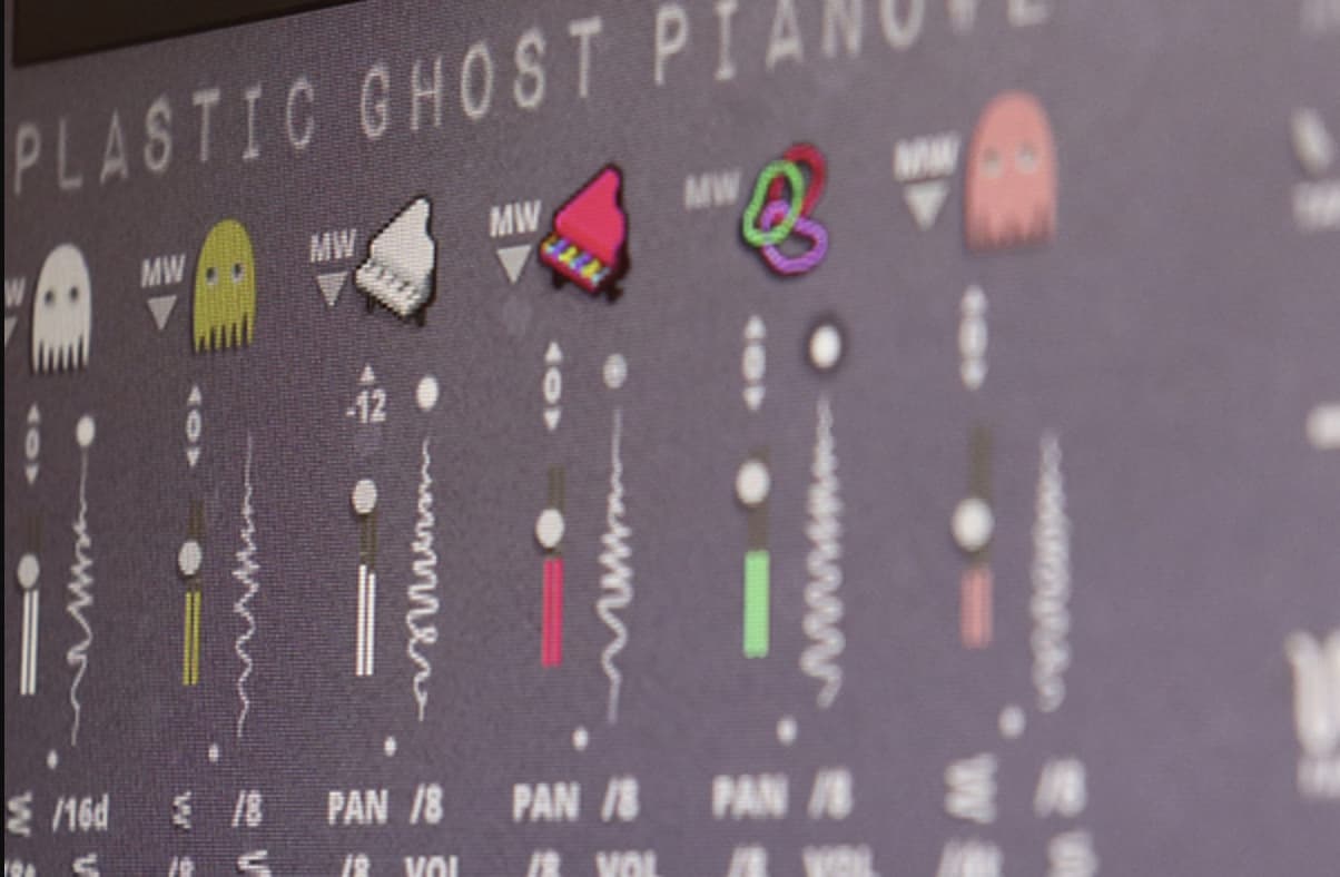 PLASTIC GHOST PIANO2 its update time 2