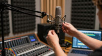14 Best Professional Podcast Microphones for Broadcast-Ready Audio in 2026