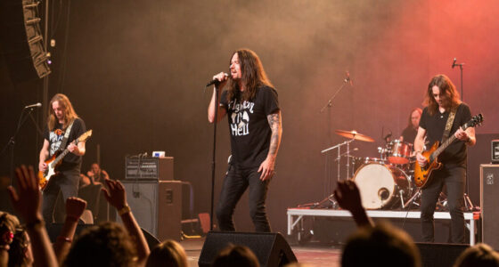 Dave Grohl Joins AC/DC For “Highway To Hell” In New Jersey